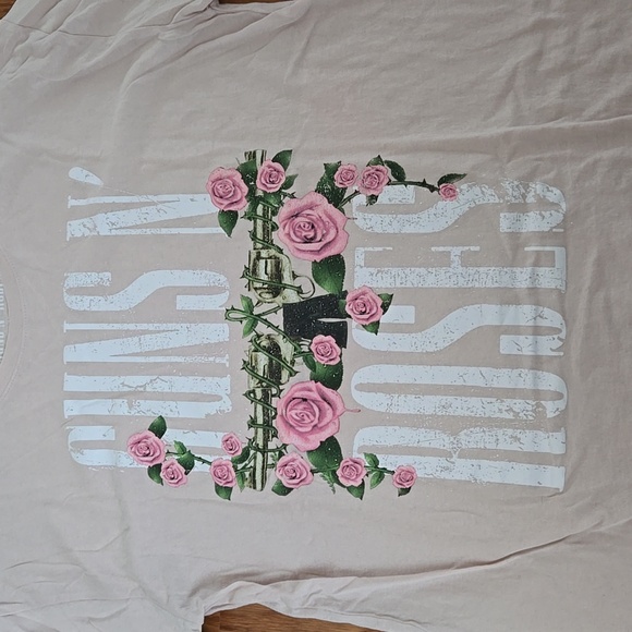 Guns N' Roses Graphic Tee - Picture 2 of 6